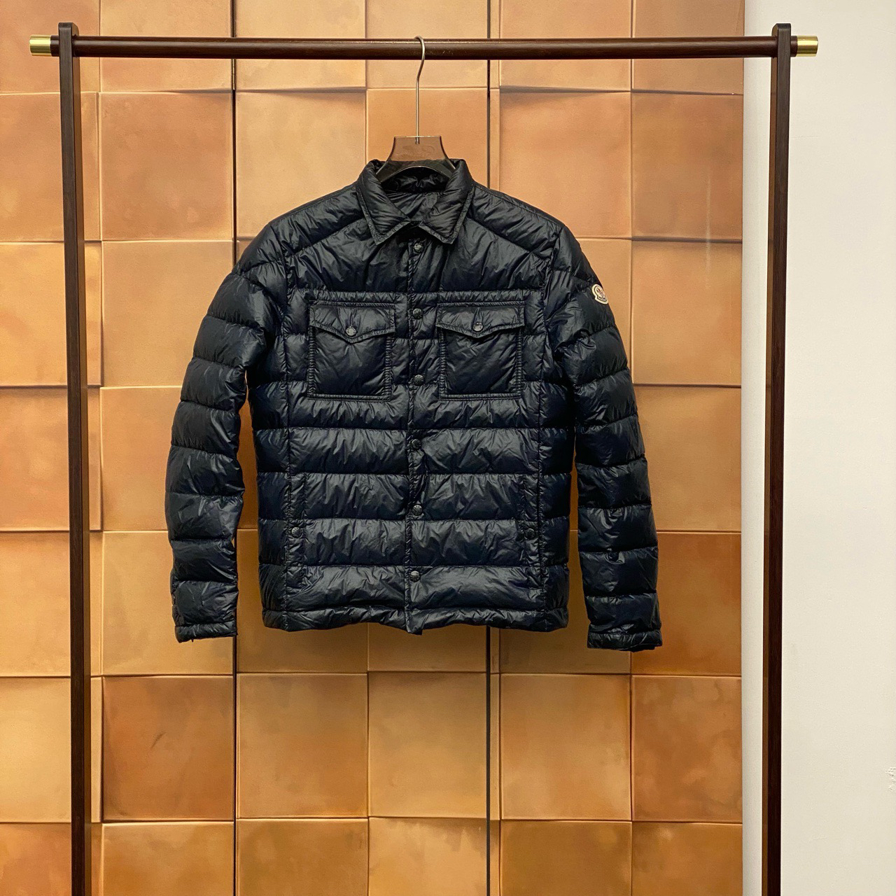 Moncler Gregoire午夜蓝刺绣徽标logo薄款羽绒服/2码/99新/29383