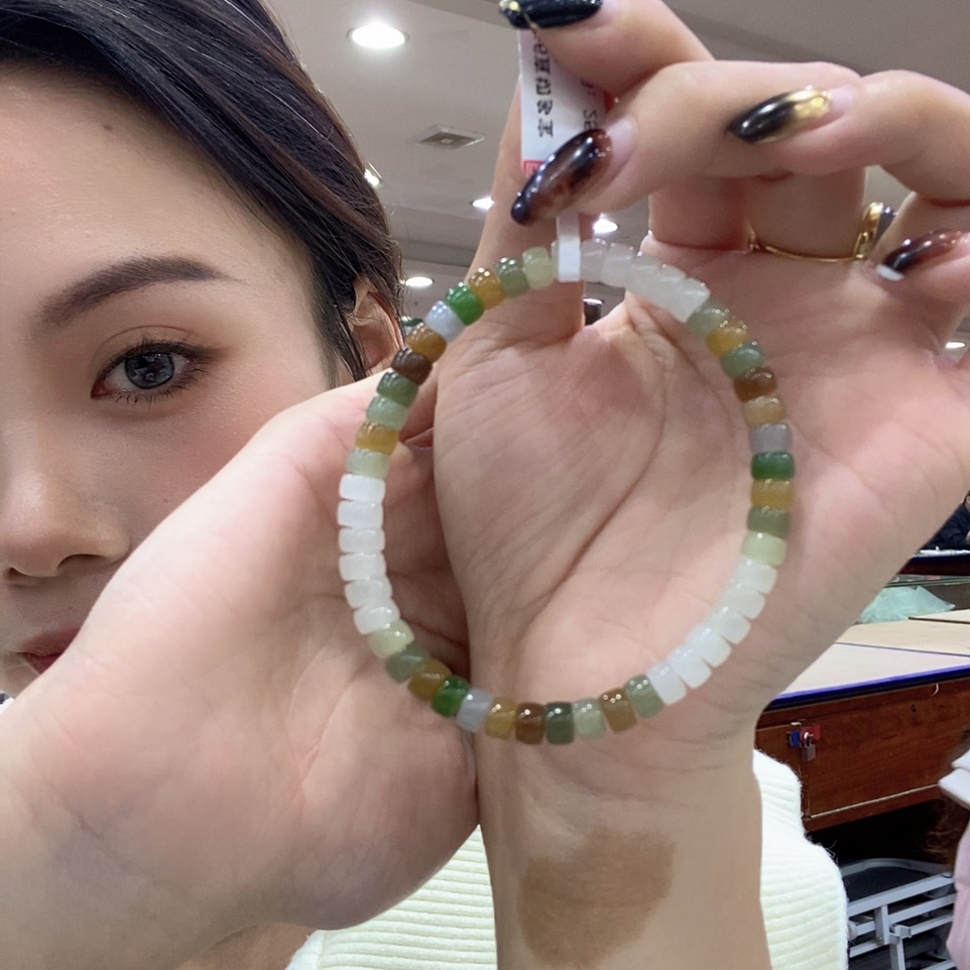 和田玉卡6多宝药片未镶嵌