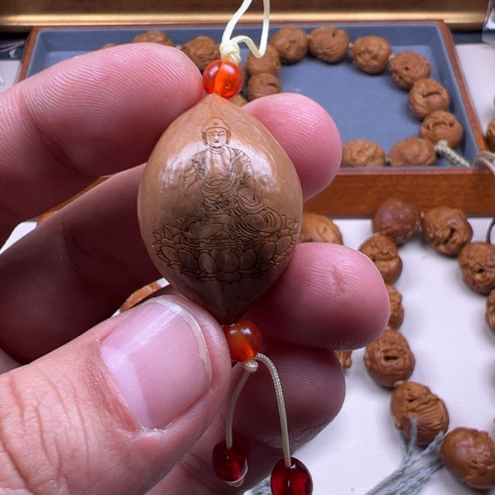 橄榄核手串橄榄核雕工艺制作