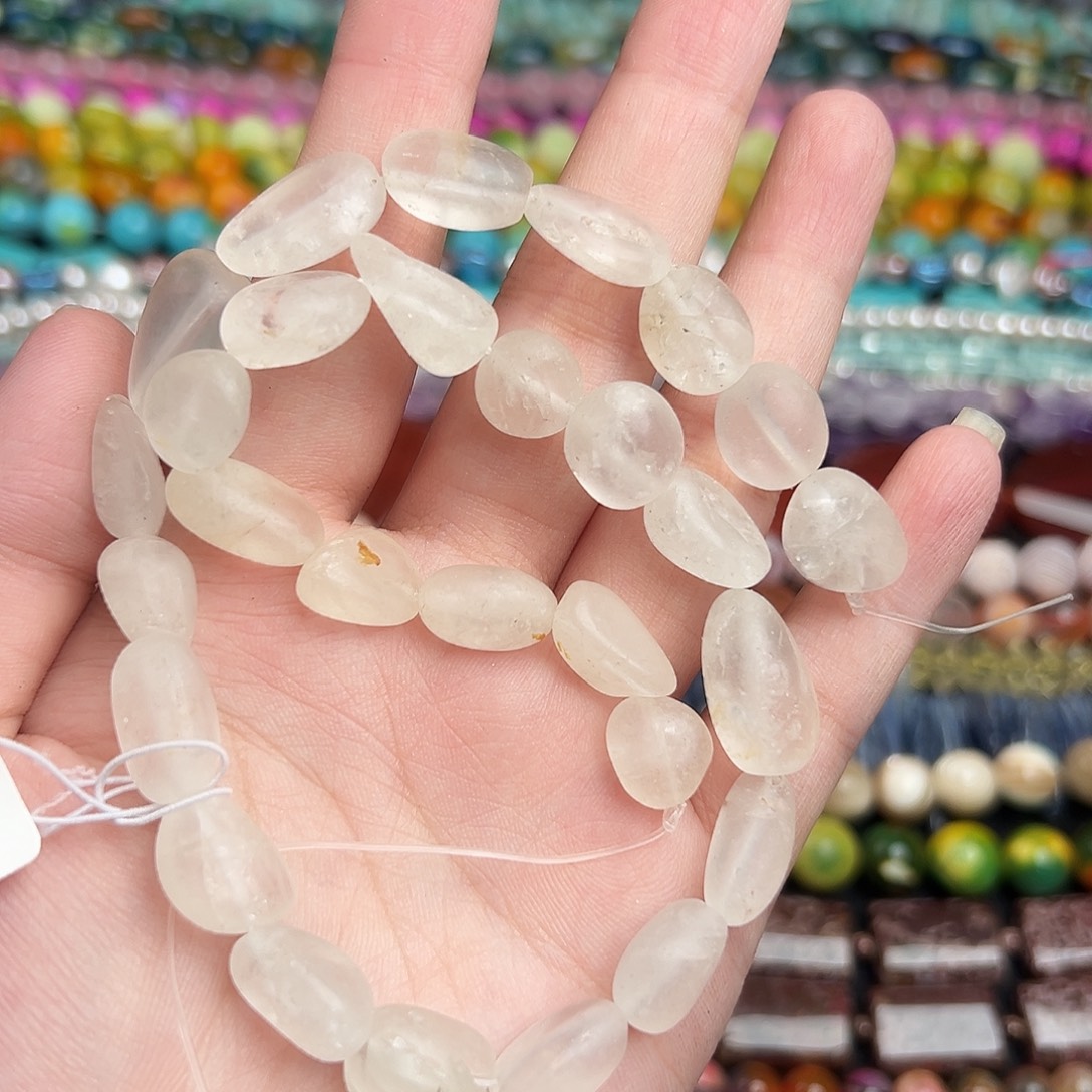 未镶嵌玛瑙/玉髓珠宝半成品孤品未打磨白萤石随行一条11m