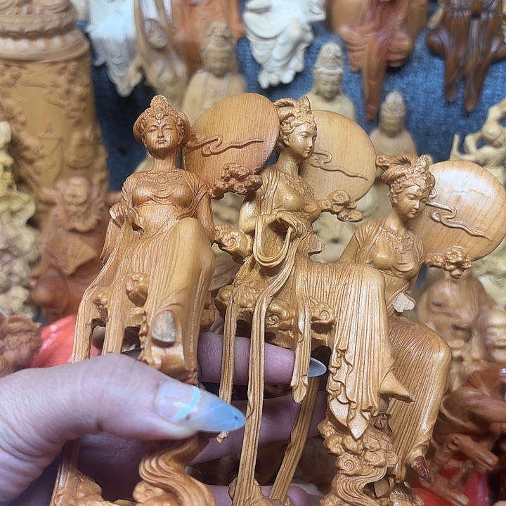 韩***峰柏木（崖柏）崖柏瑕疵嫦娥