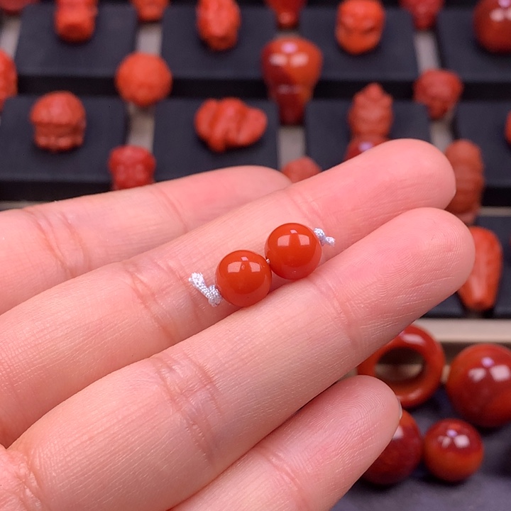 南红玛瑙未镶嵌圆珠对珠7.5MM