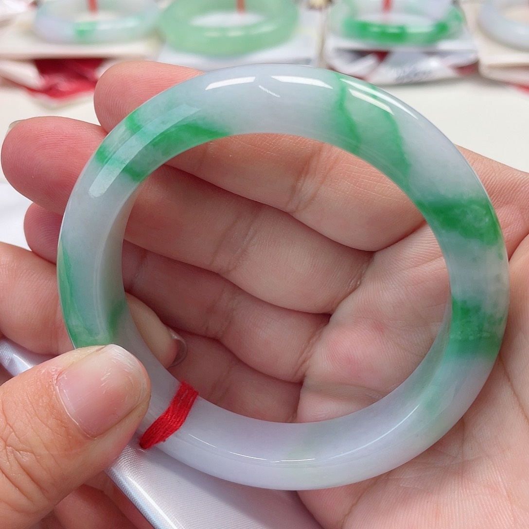 翡翠未镶嵌手镯缅甸翡翠手镯57圈