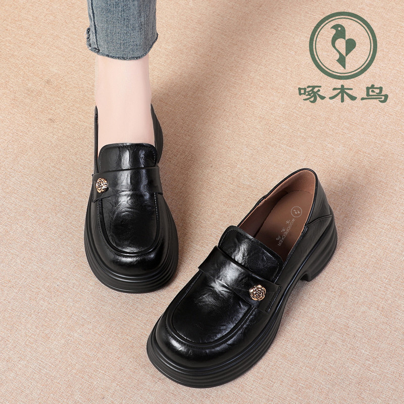 啄木鸟秋季新款时尚百搭乐福鞋圆头英伦风舒适小皮鞋厚底软底单鞋