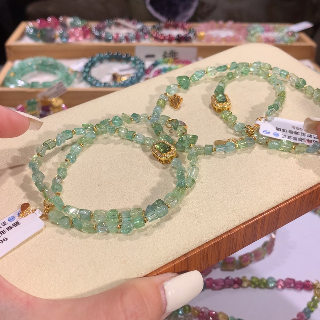 碧玺多样性发货一件未镶嵌