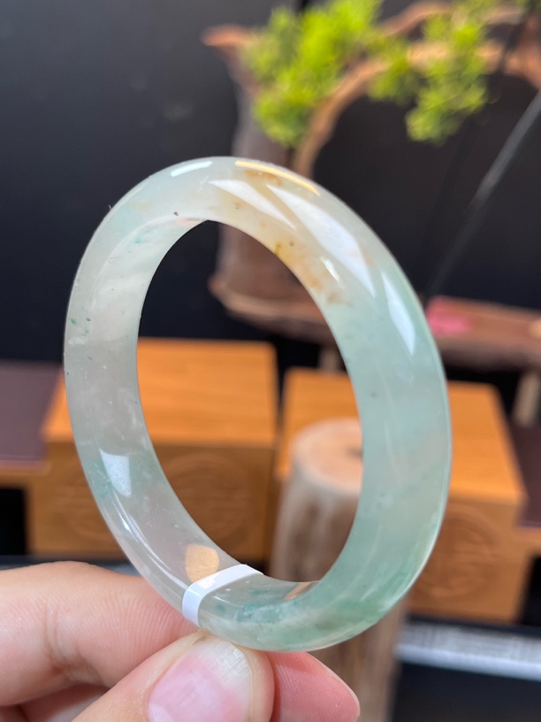 非洲翠一抹金平安镯～51×11.4×7.7