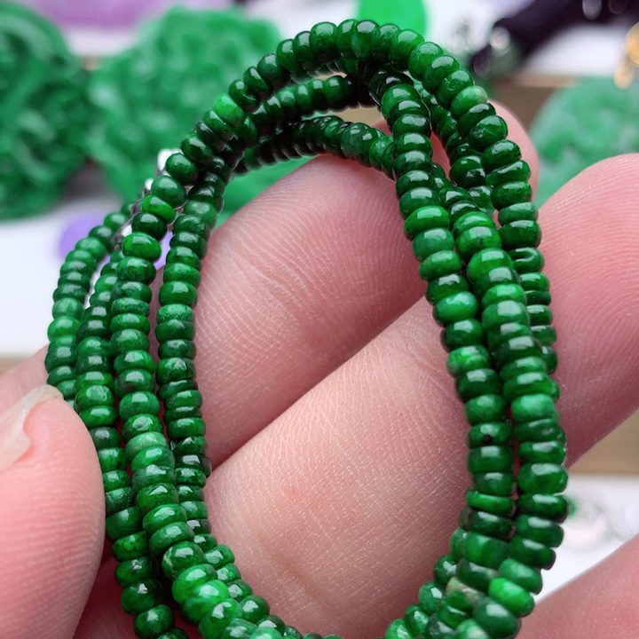 翡翠未镶嵌毛衣链