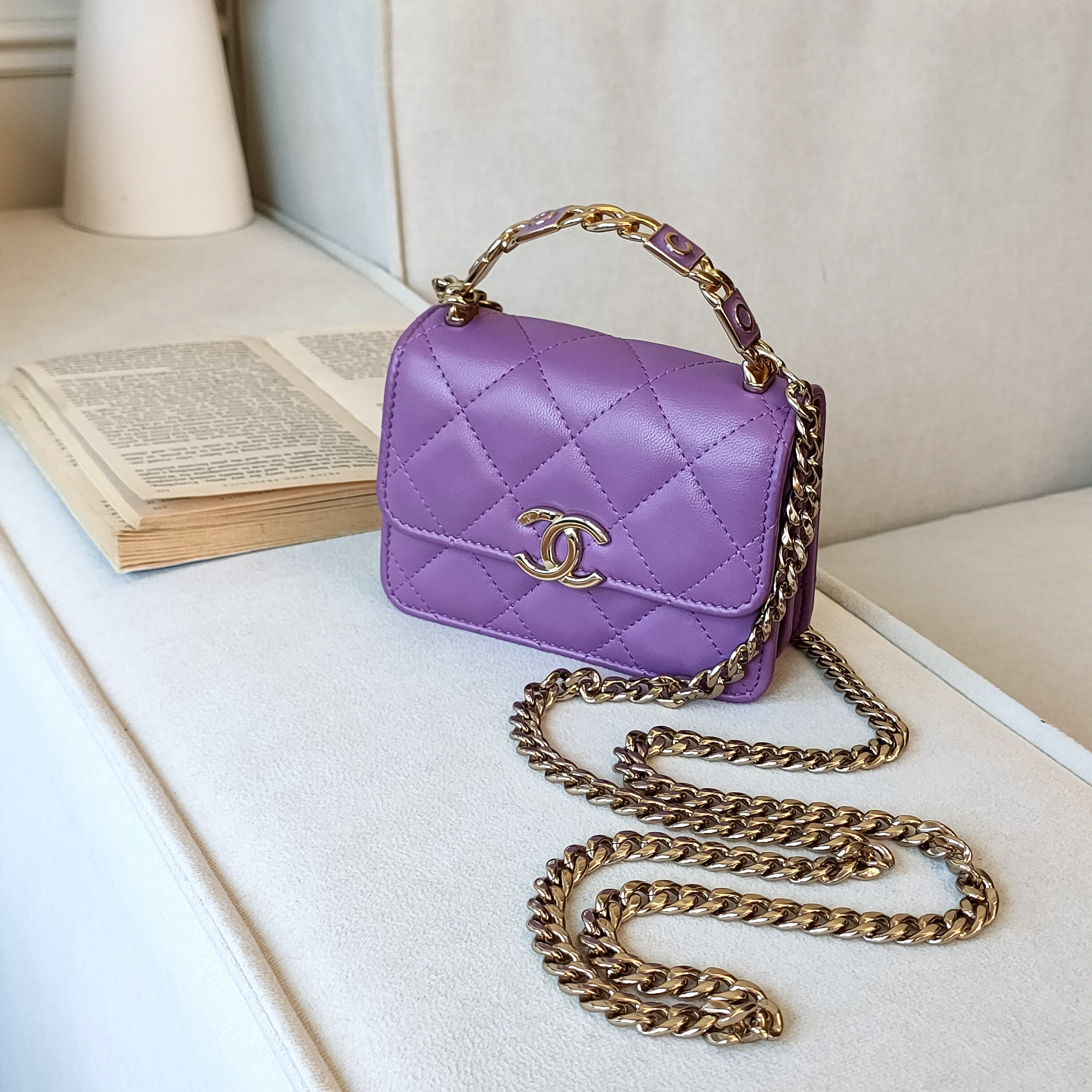 95新 Chanel/香奈儿 Azul-22S紫色羊皮珐琅手柄风琴斜挎包/46475