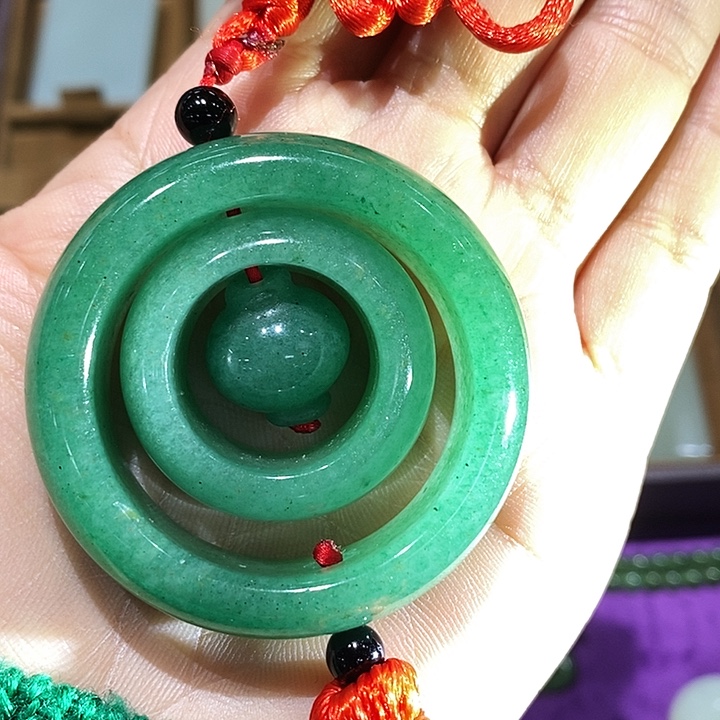 东陵石未镶嵌颈饰