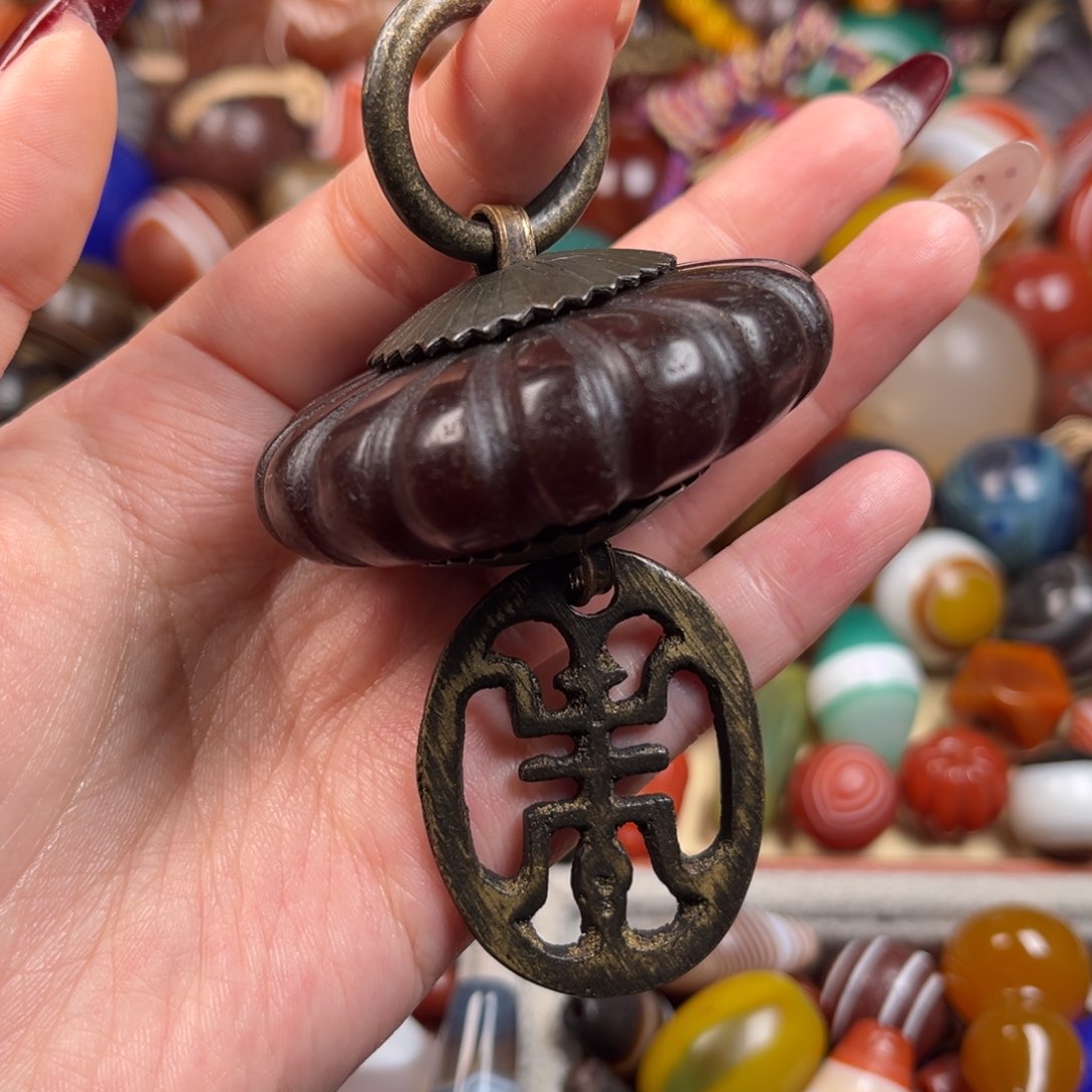 玛瑙/玉髓颈饰未镶嵌