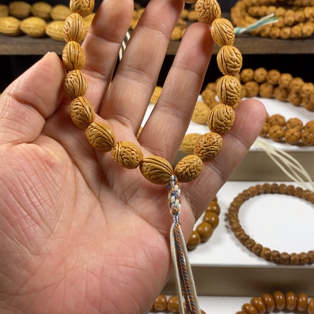 自***丶吊坠桃核沈阳钱袋子原皮手持麦穗纹