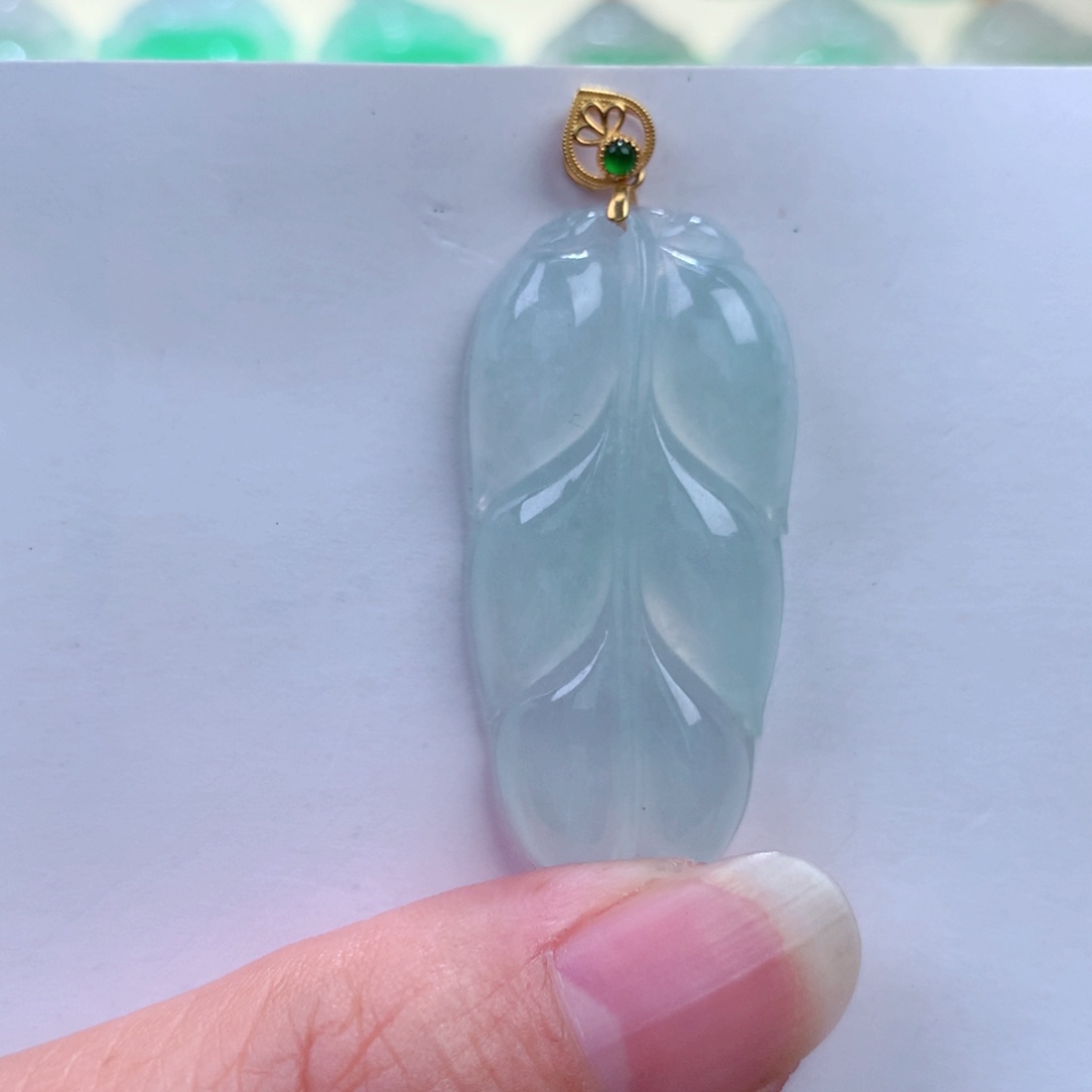 翡翠吊坠(不含链)18K金镶嵌