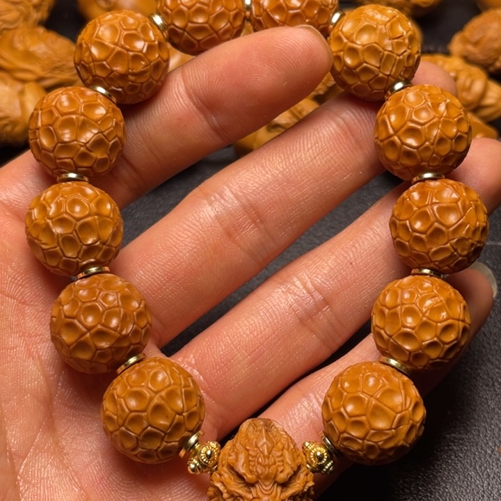 橄榄核吊坠橄榄树，我的小姐姐