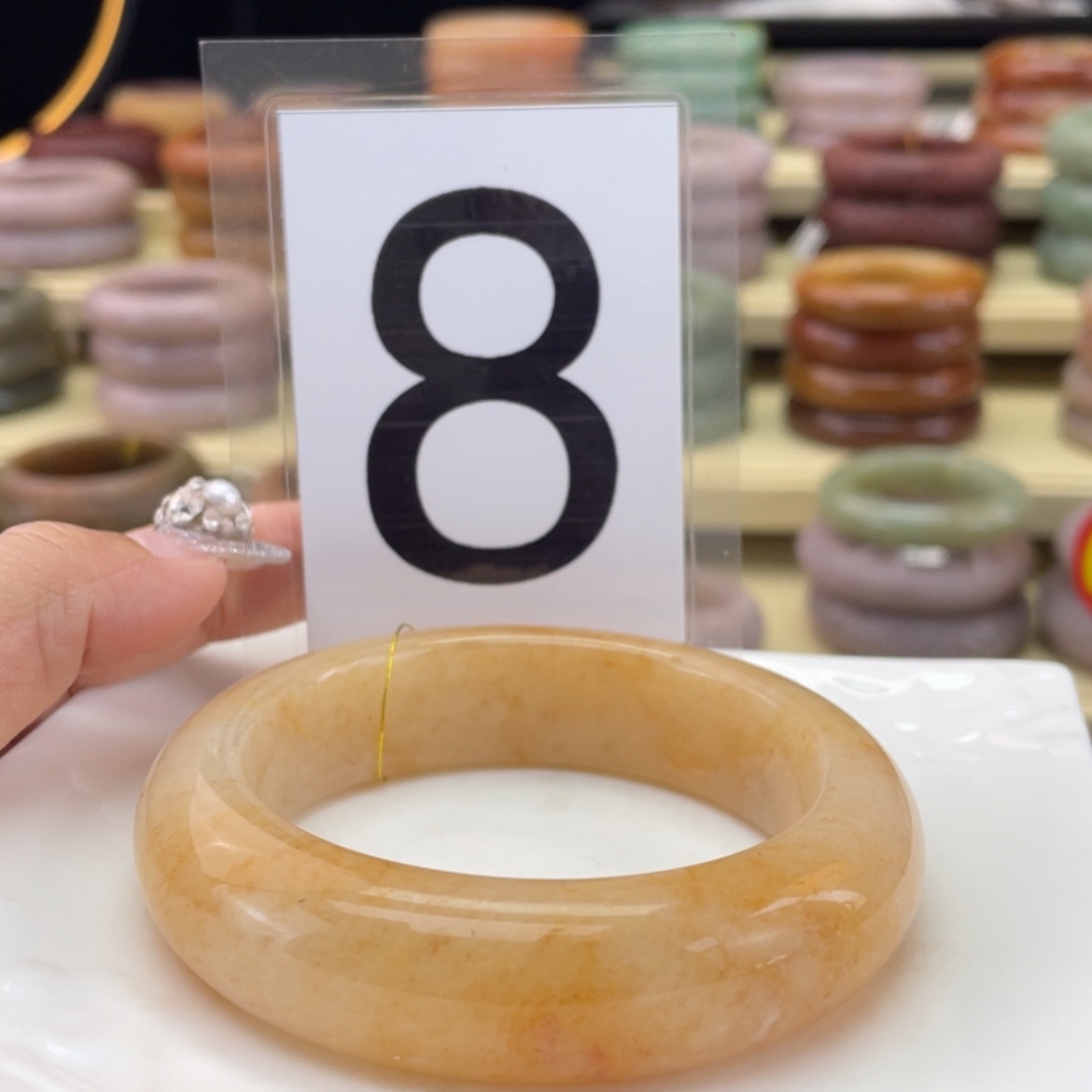 【闪购商品】石英质玉手镯未镶嵌