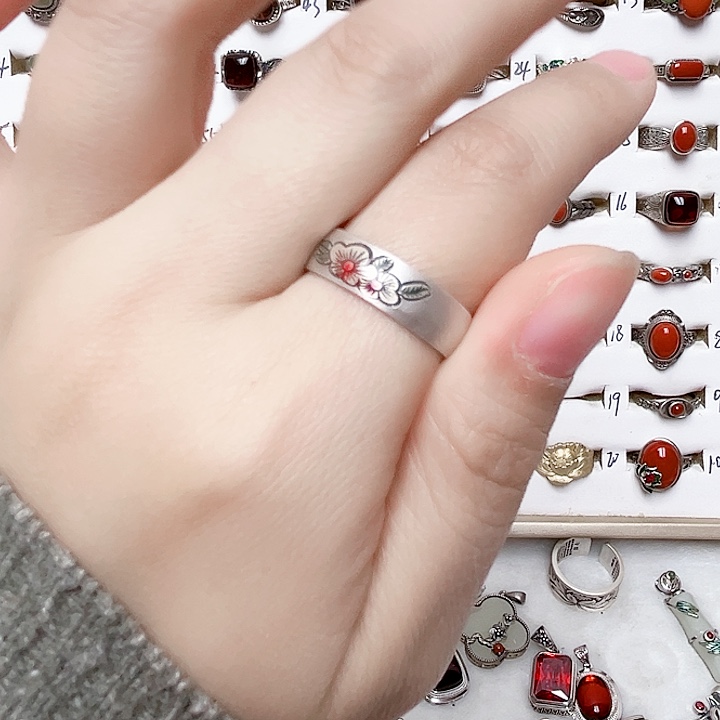 血珀足银镶嵌戒指