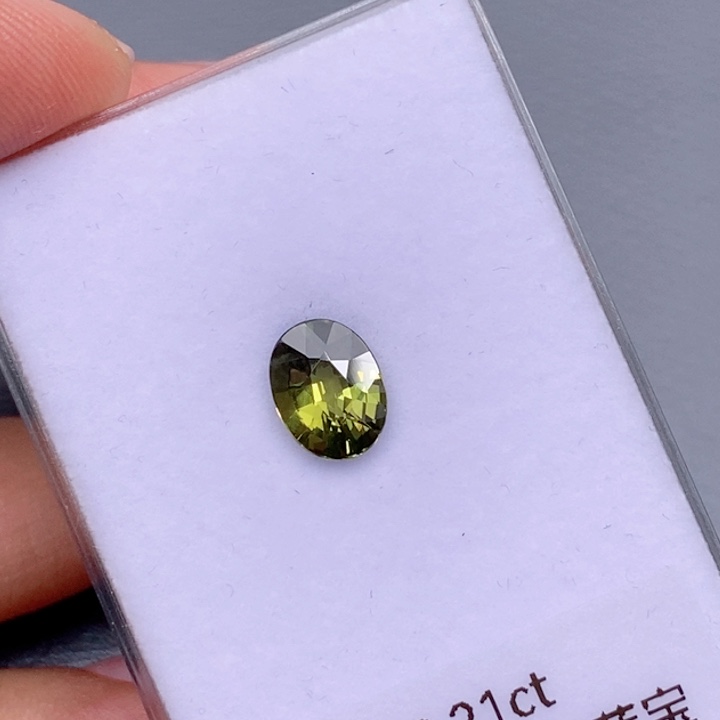 蓝宝石裸石未镶嵌2.21克拉