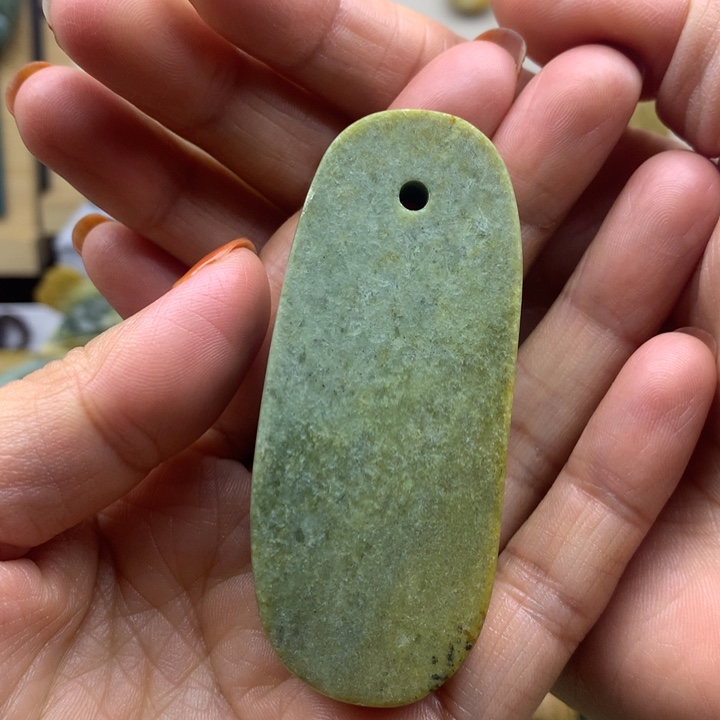 【闪购商品】岫岩河磨玉（透闪石质玉）未镶嵌吊坠