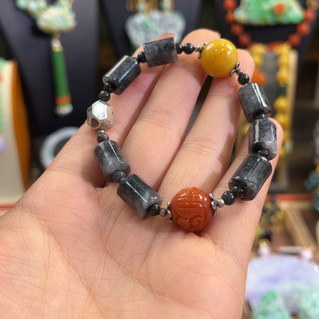 翡翠未镶嵌手链炸