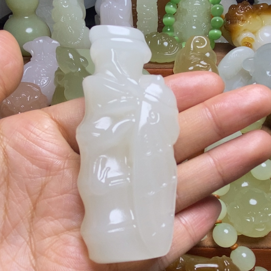 玉天然桌面小摆件