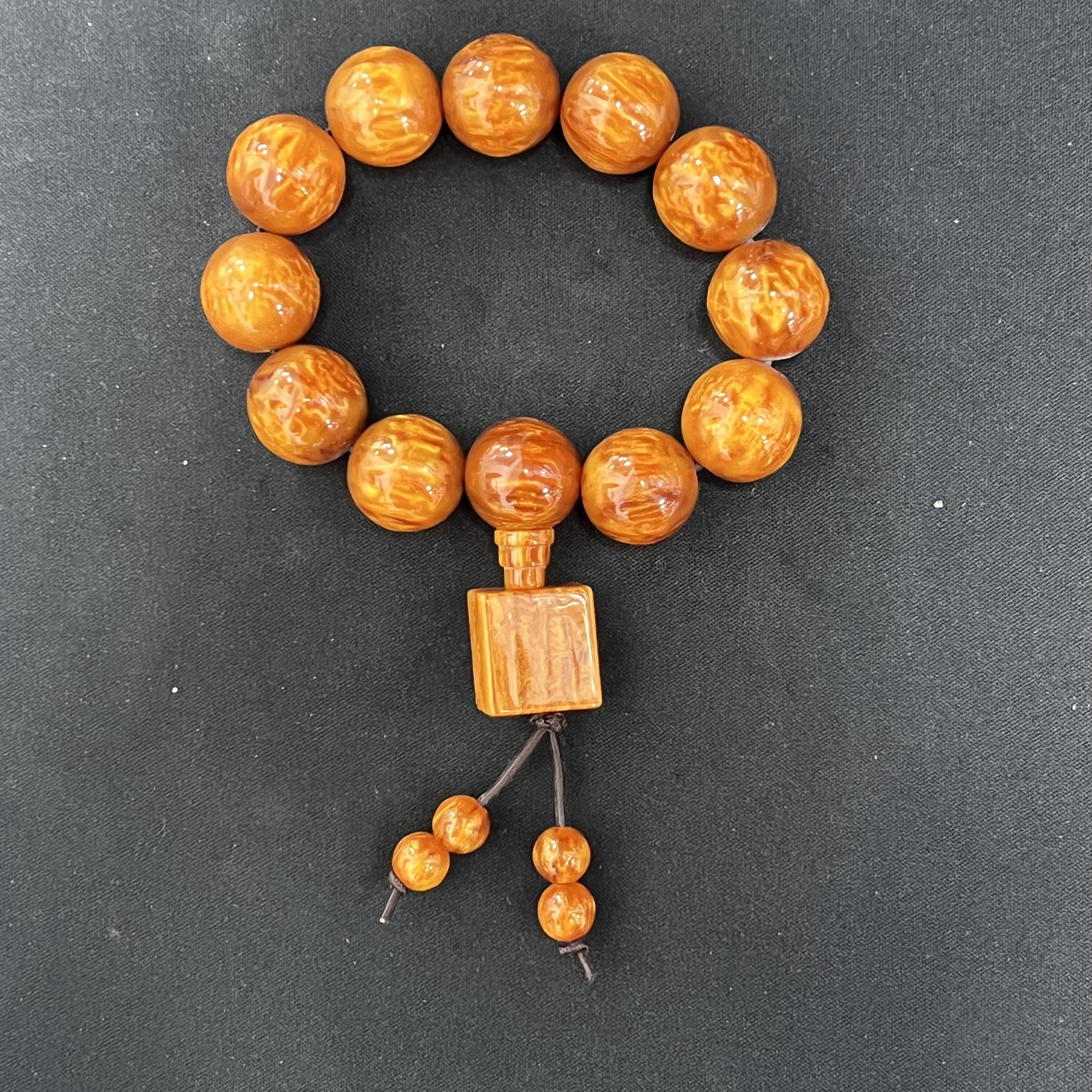 XY026金丝菩提精品手串《无礼盒》