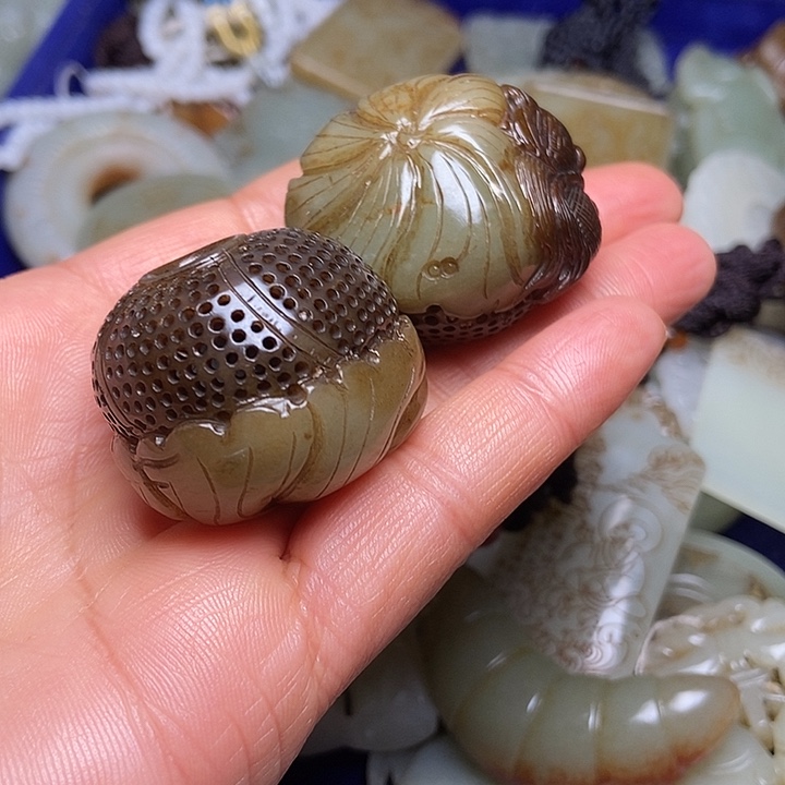 吊坠(不含链)未镶嵌和田玉人**金