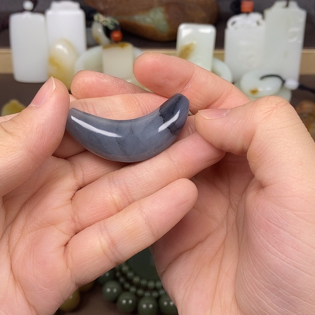 和田玉未镶嵌颈饰10