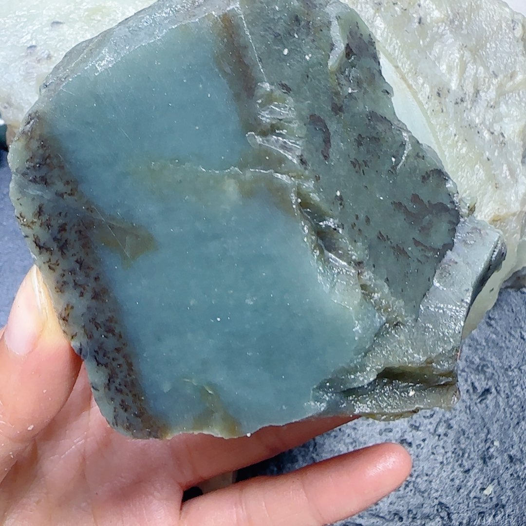 和田玉未镶嵌珠宝半成品