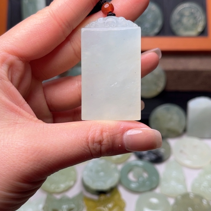 岫玉吊坠(赠链)未镶嵌沈****｡