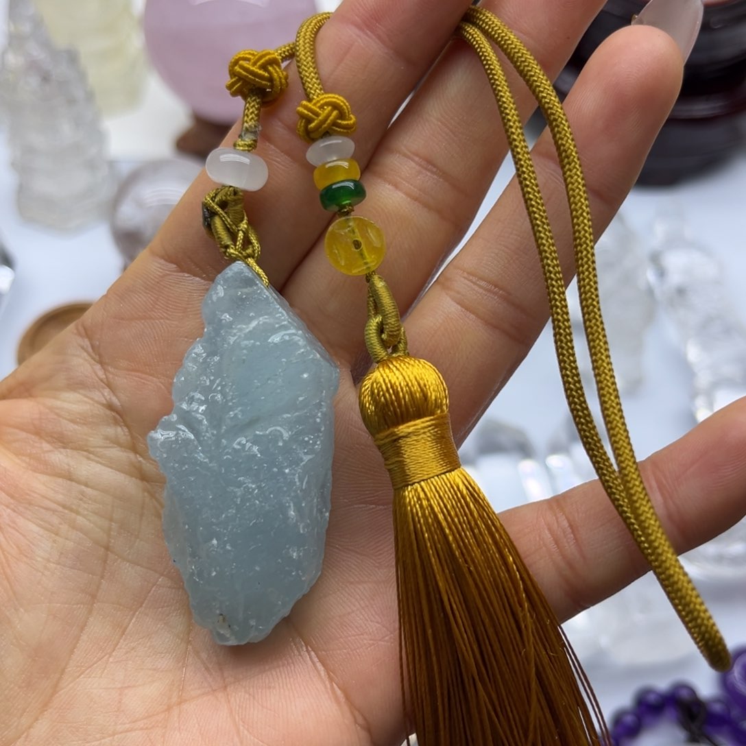 水晶项链吊坠未镶嵌