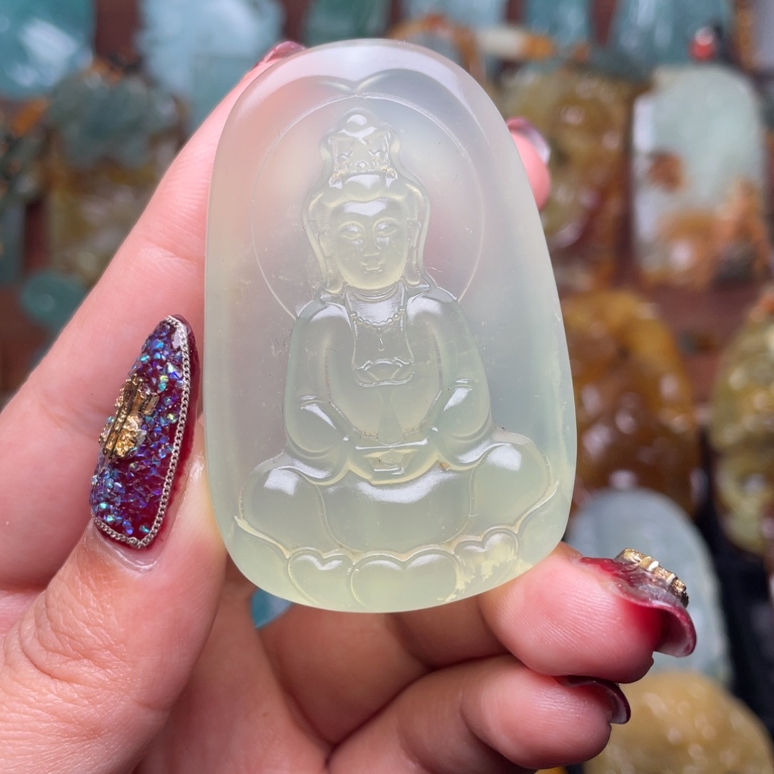 蛇纹石玉颈饰未镶嵌房****产