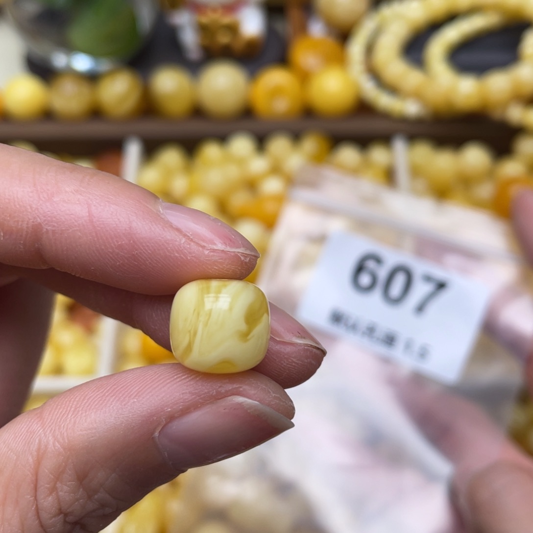 蜜蜡珠宝奇石未镶嵌12