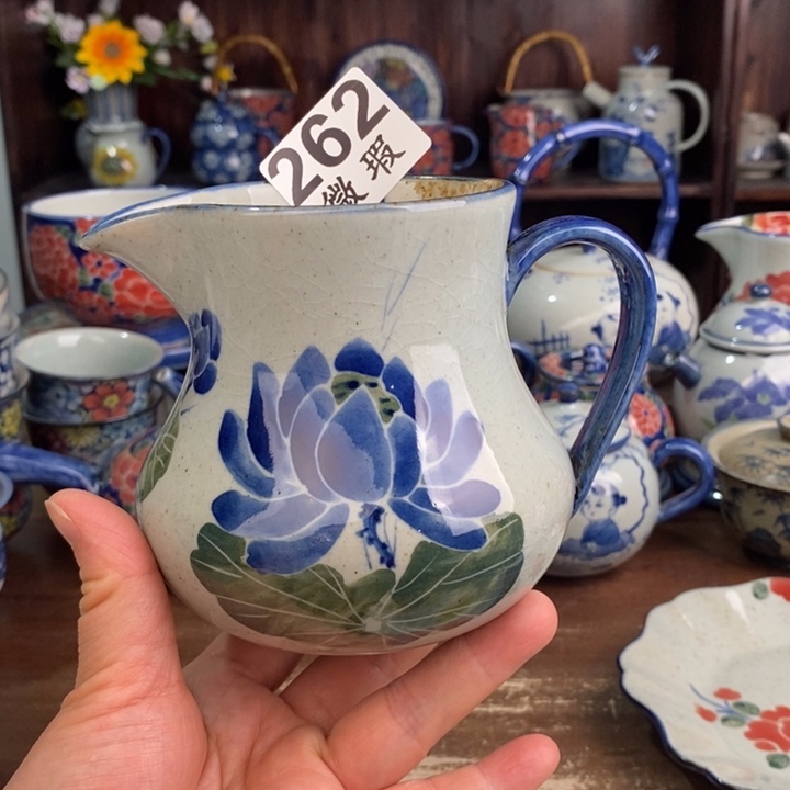 摆件b h h h h h h hh hj j j j j