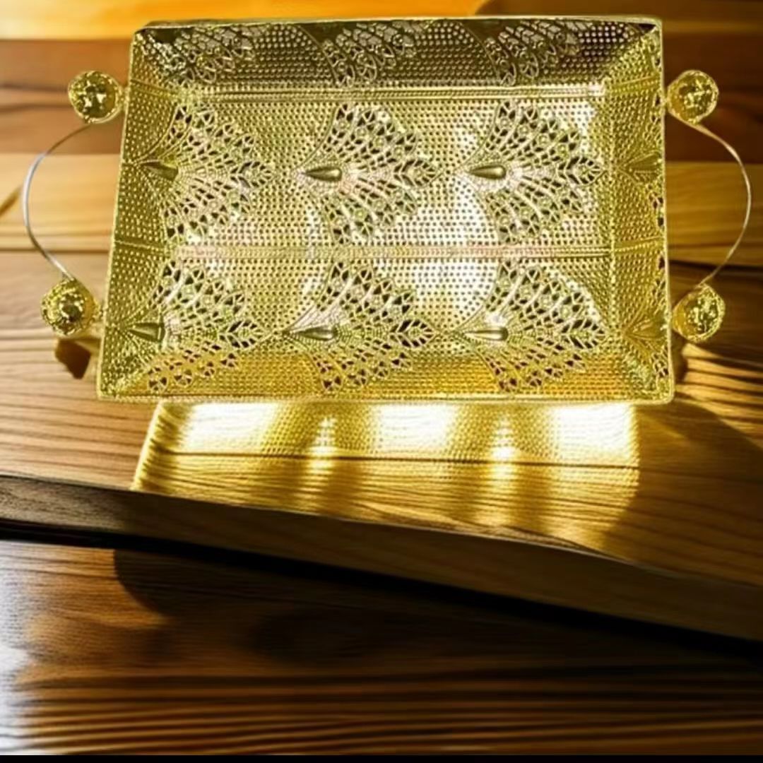 （新疆包邮) 网红时尚干果盘果盘家用客厅金色茶盘