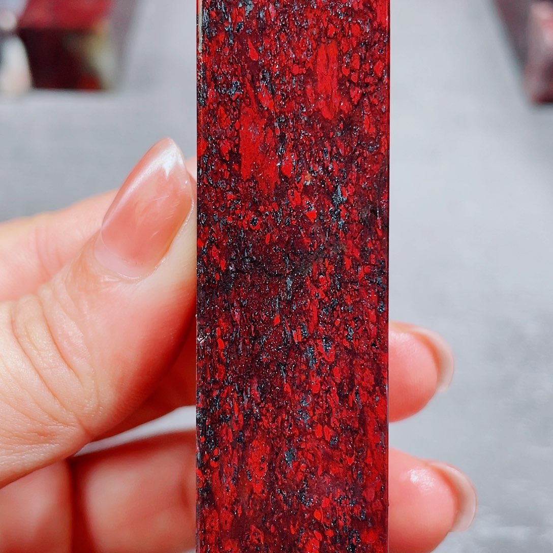 玉桂林鸡血玉印章镇尺18