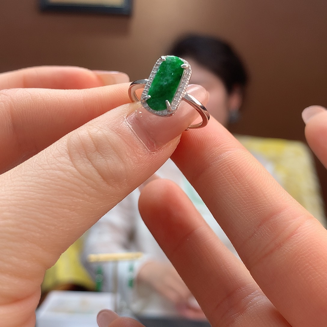 翡翠戒指银S925镶嵌戒指