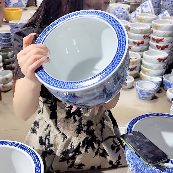 瓷片口径22厘米 高度15厘米