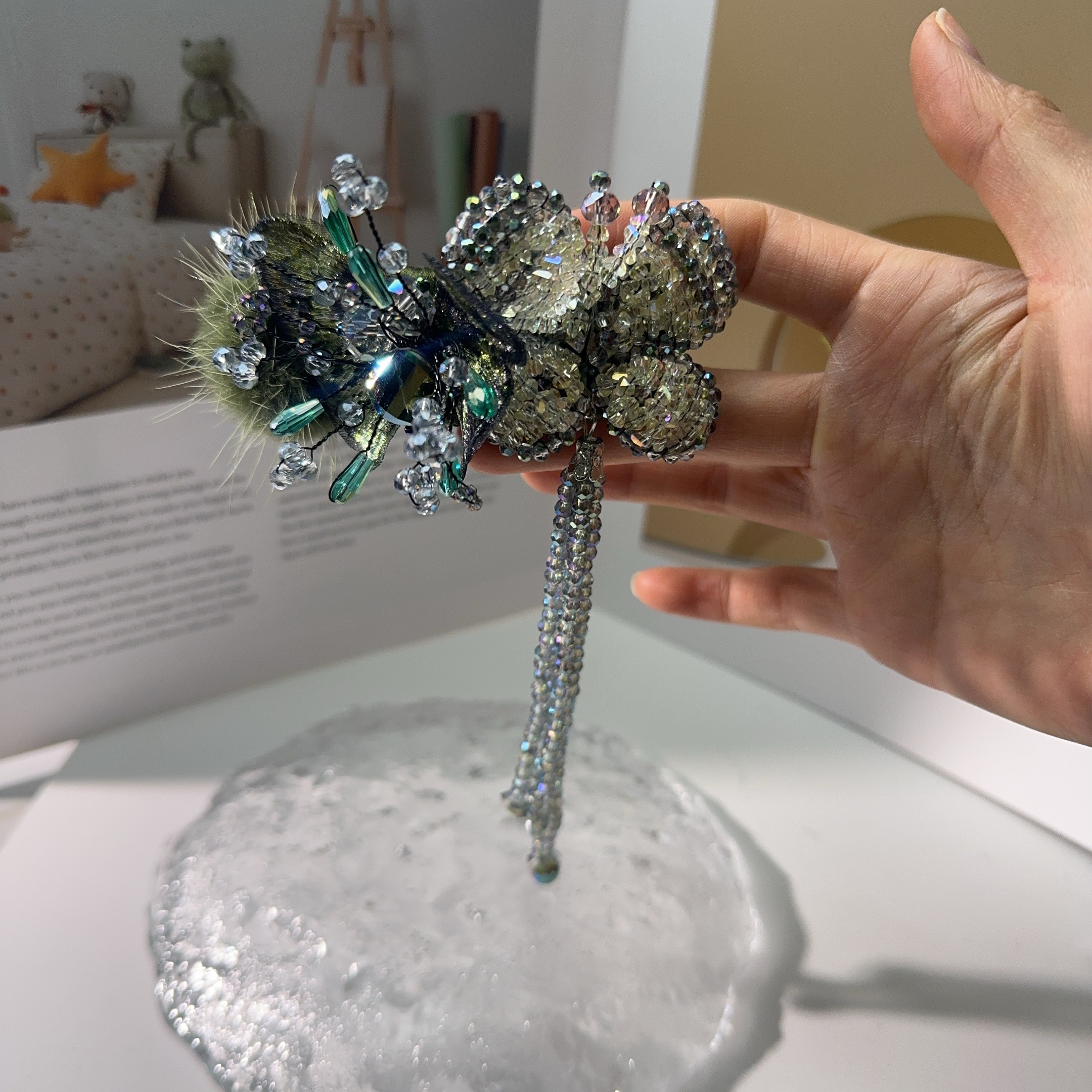 A8478编号紫莹轻奢发饰《方扭》