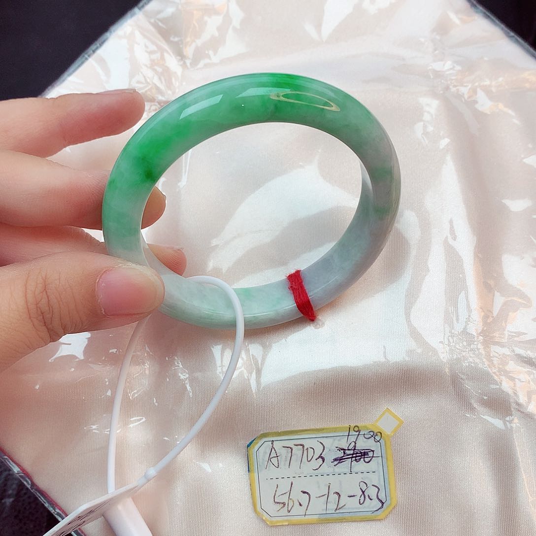翡翠未镶嵌手镯缅甸翡翠
