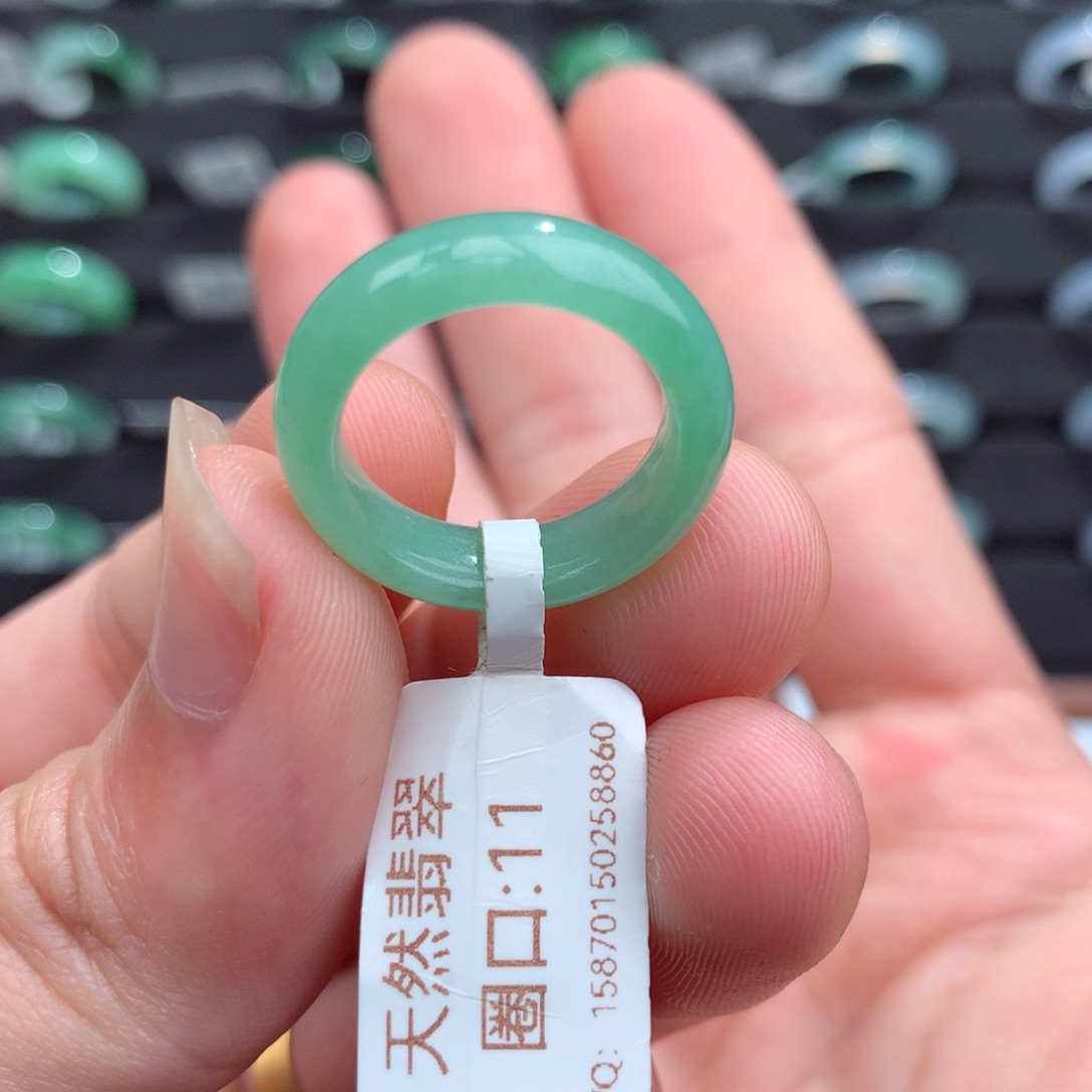 翡翠戒指未镶嵌天然