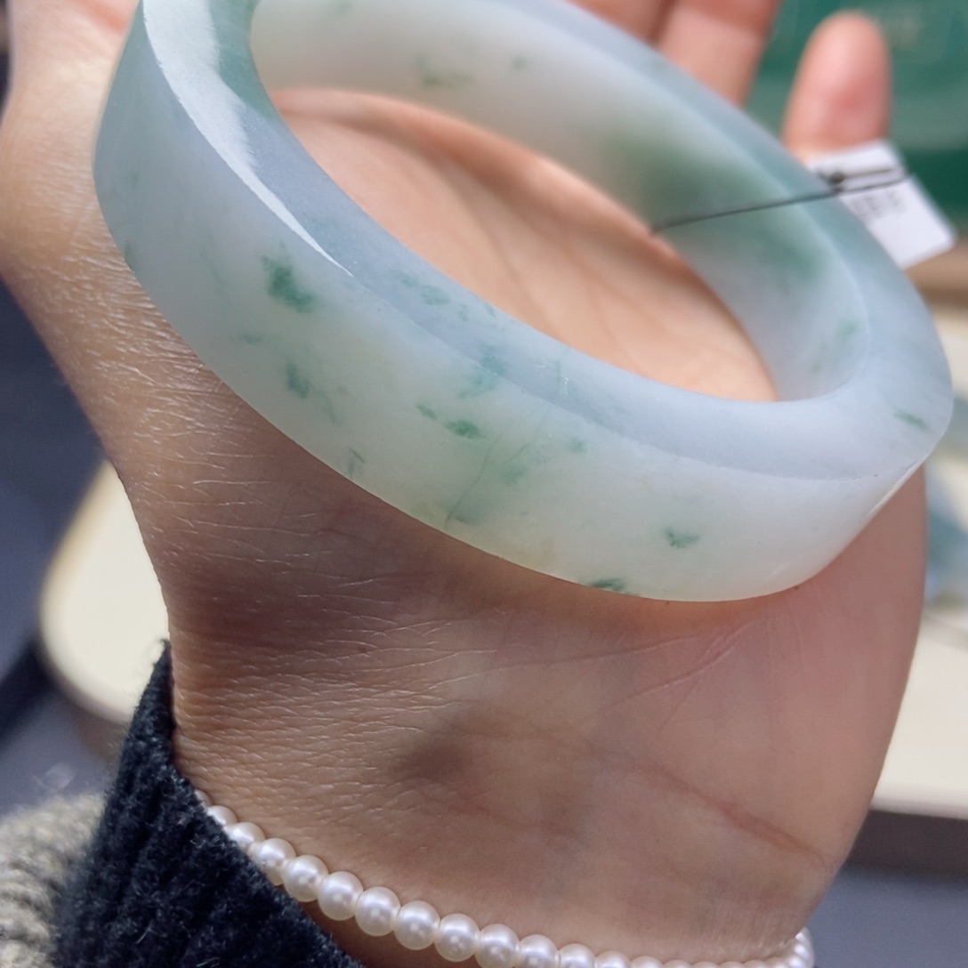 定制翡翠翡翠手镯未镶嵌