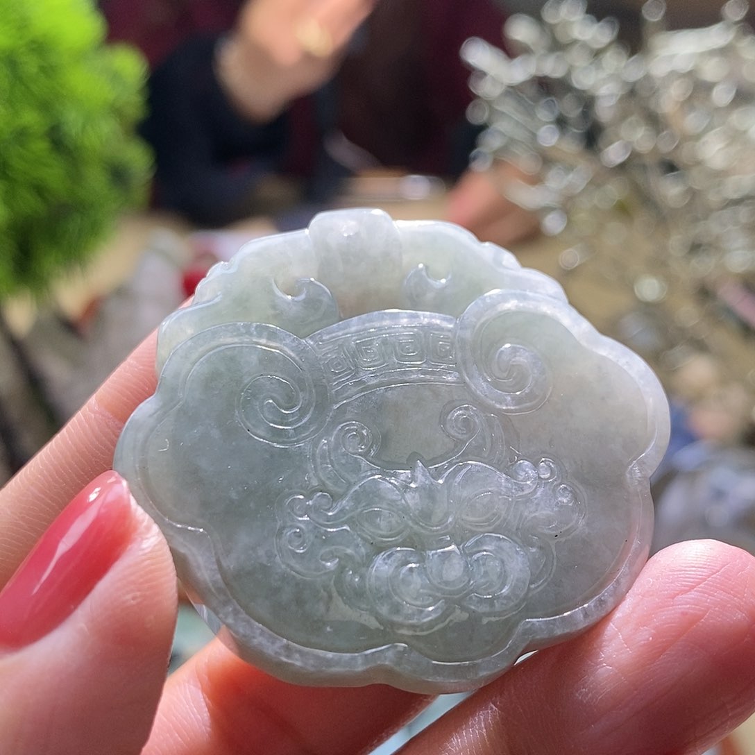 【闪购商品】翡翠颈饰未镶嵌仿古