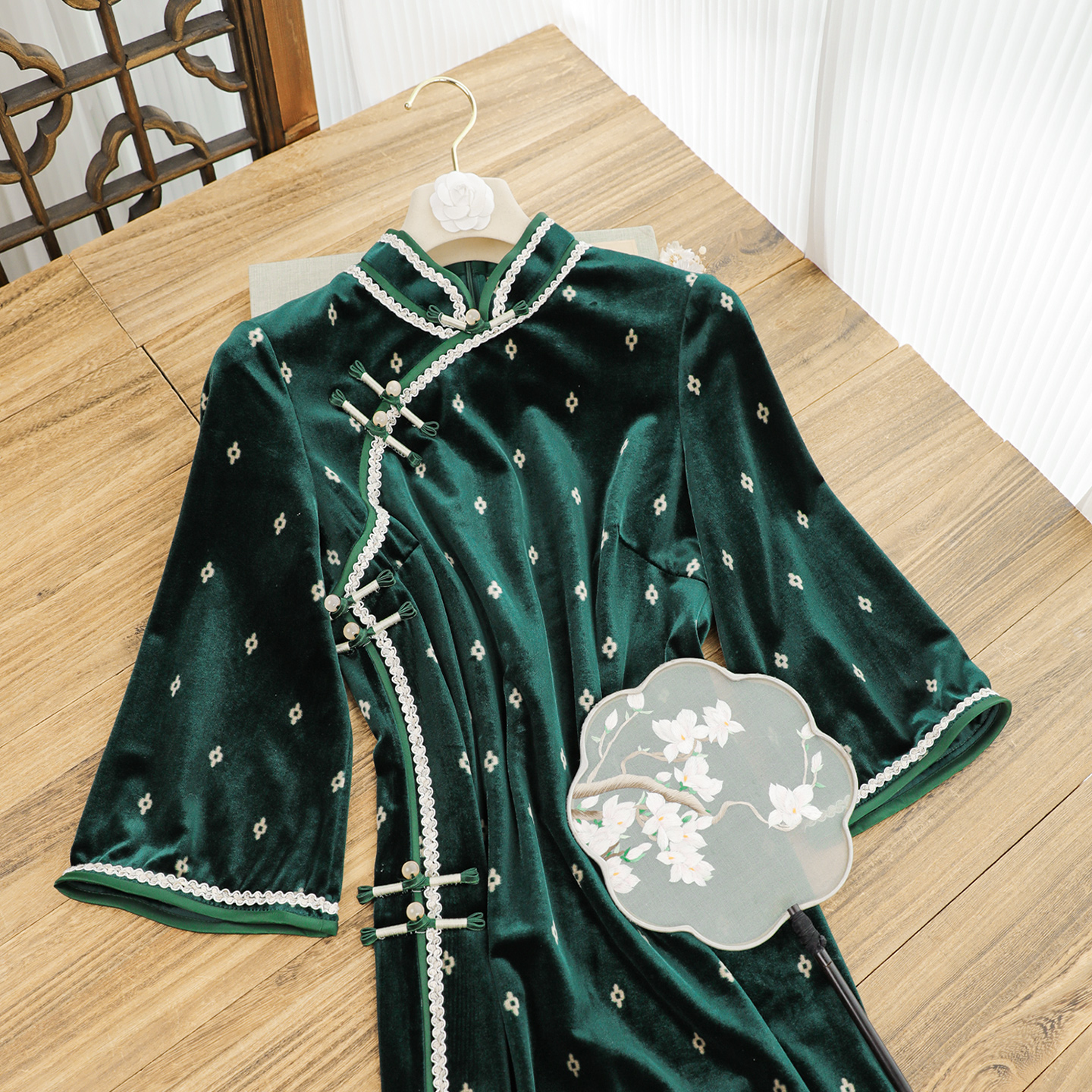 俏娘鱼红色复古新中式婚礼旗袍女2025秋新款无袖改良新娘订婚礼服