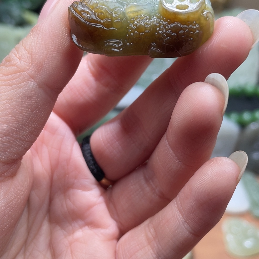 和田玉未镶嵌吊坠(不含链)