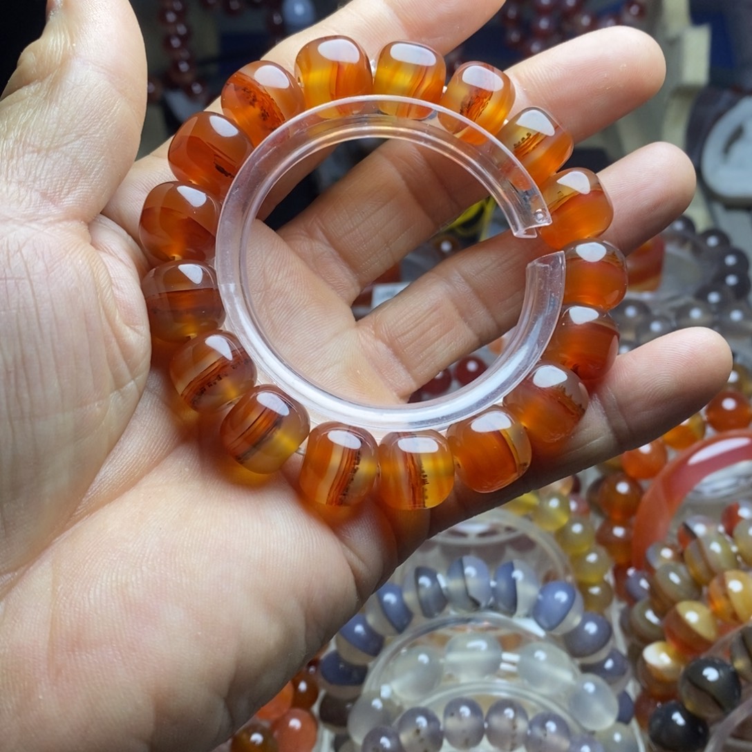 精***生玛瑙/玉髓未镶嵌手链