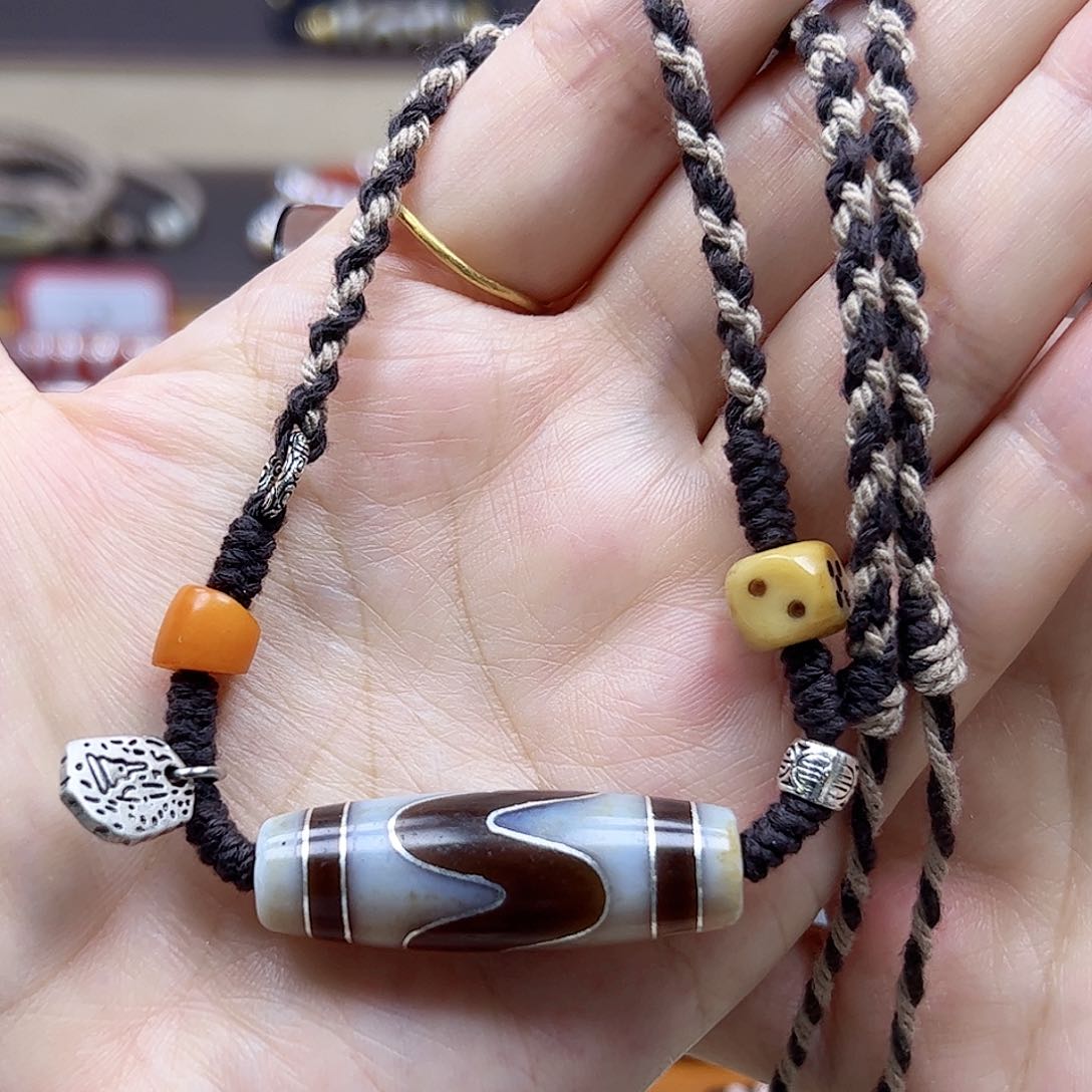 玛瑙/玉髓颈饰未镶嵌