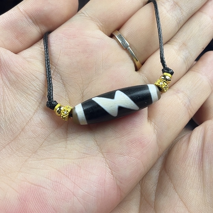 玛瑙/玉髓颈饰合金行运