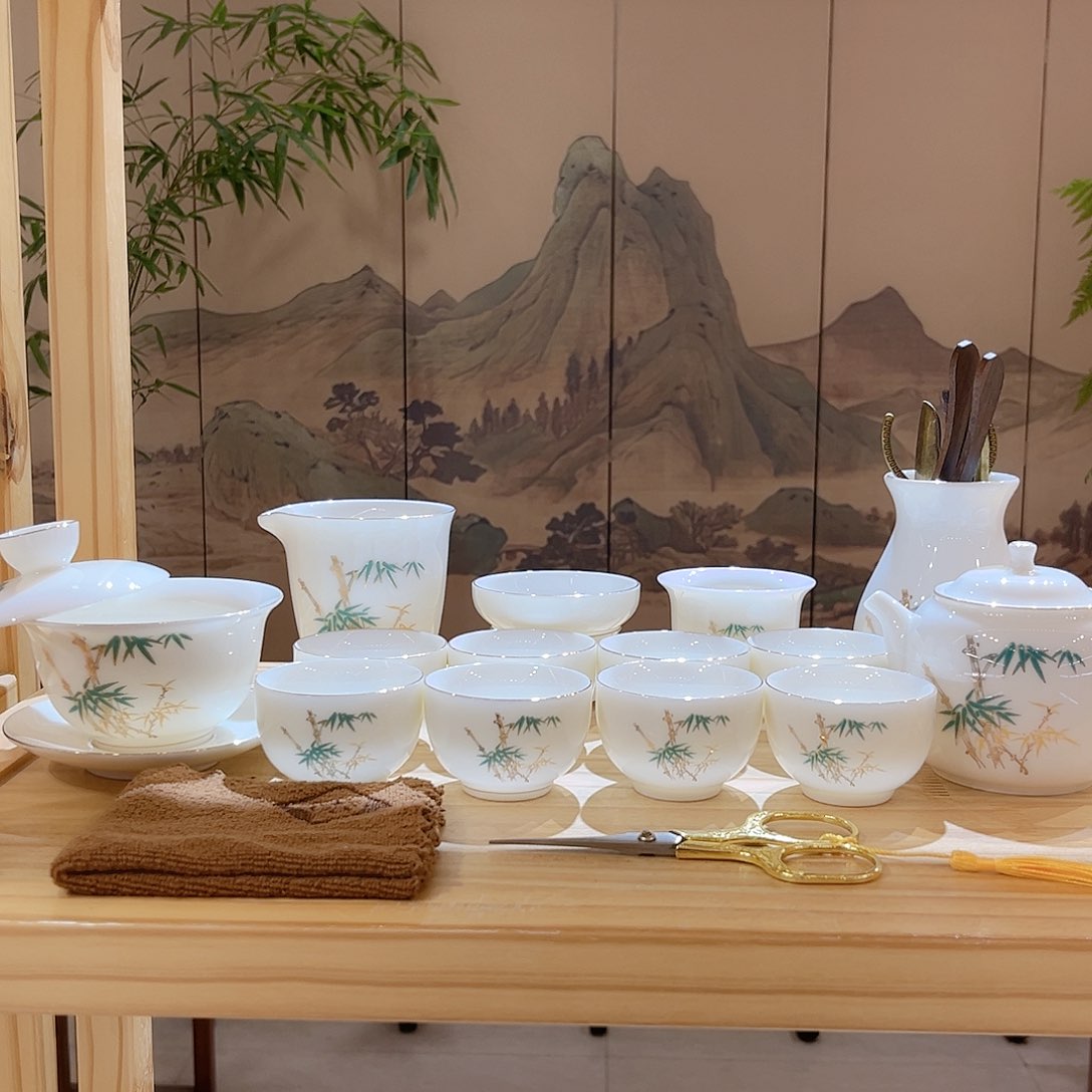 【都彩】羊脂玉瓷金竹报喜22头