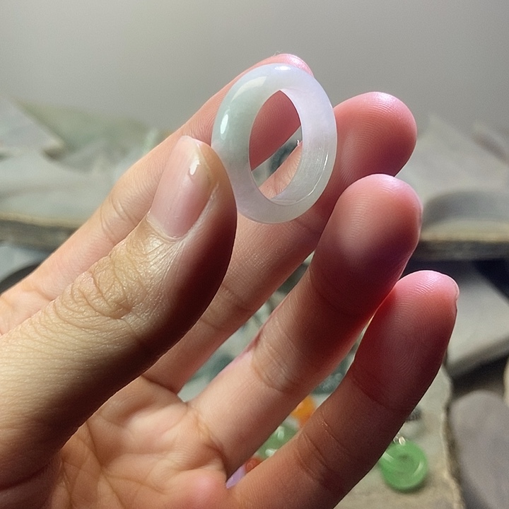 翡翠未镶嵌颈饰5775578