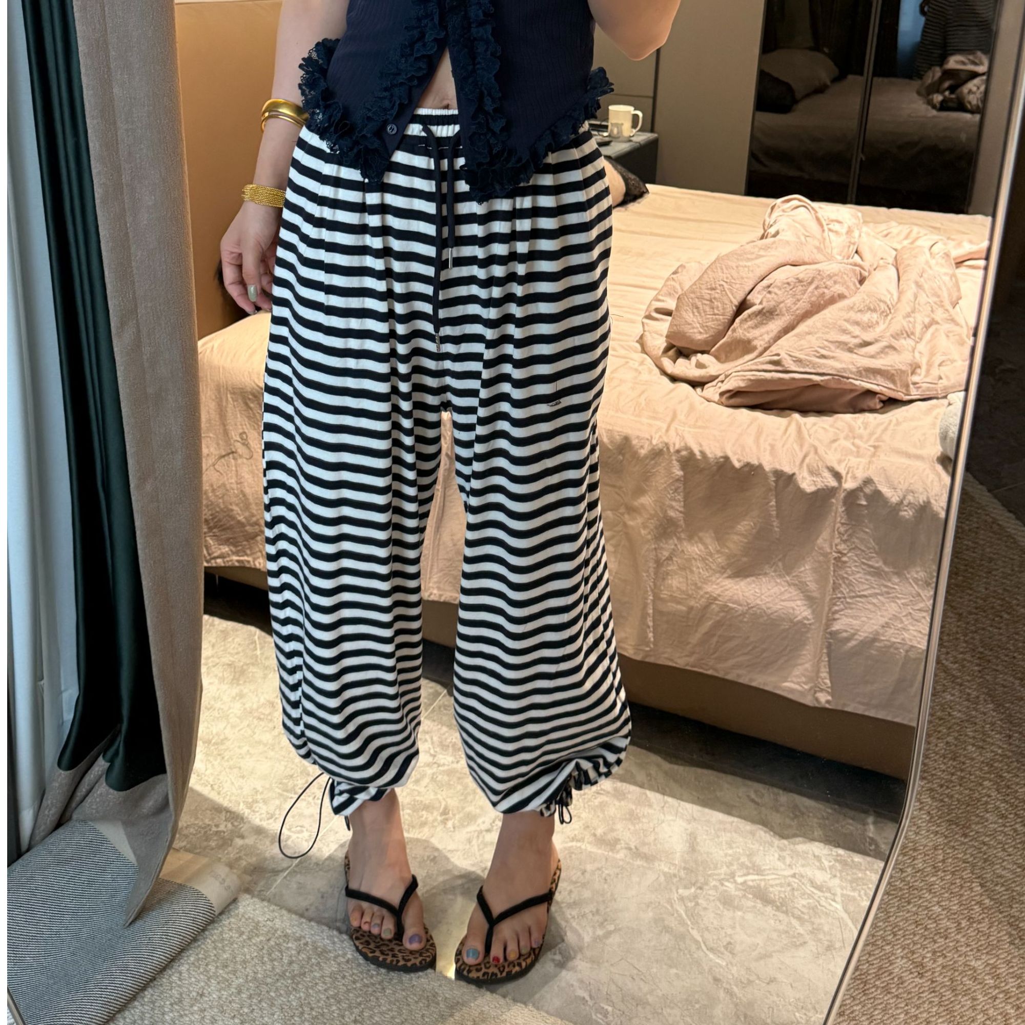 大嘴新款松紧腰抽绳条纹宽松休闲裤