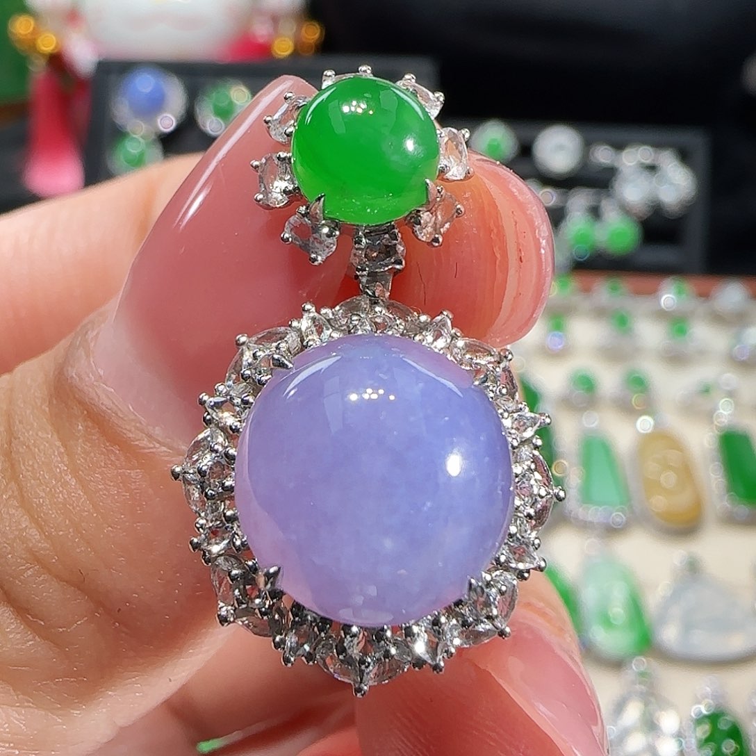 翡翠吊坠(不含链)18K金镶嵌